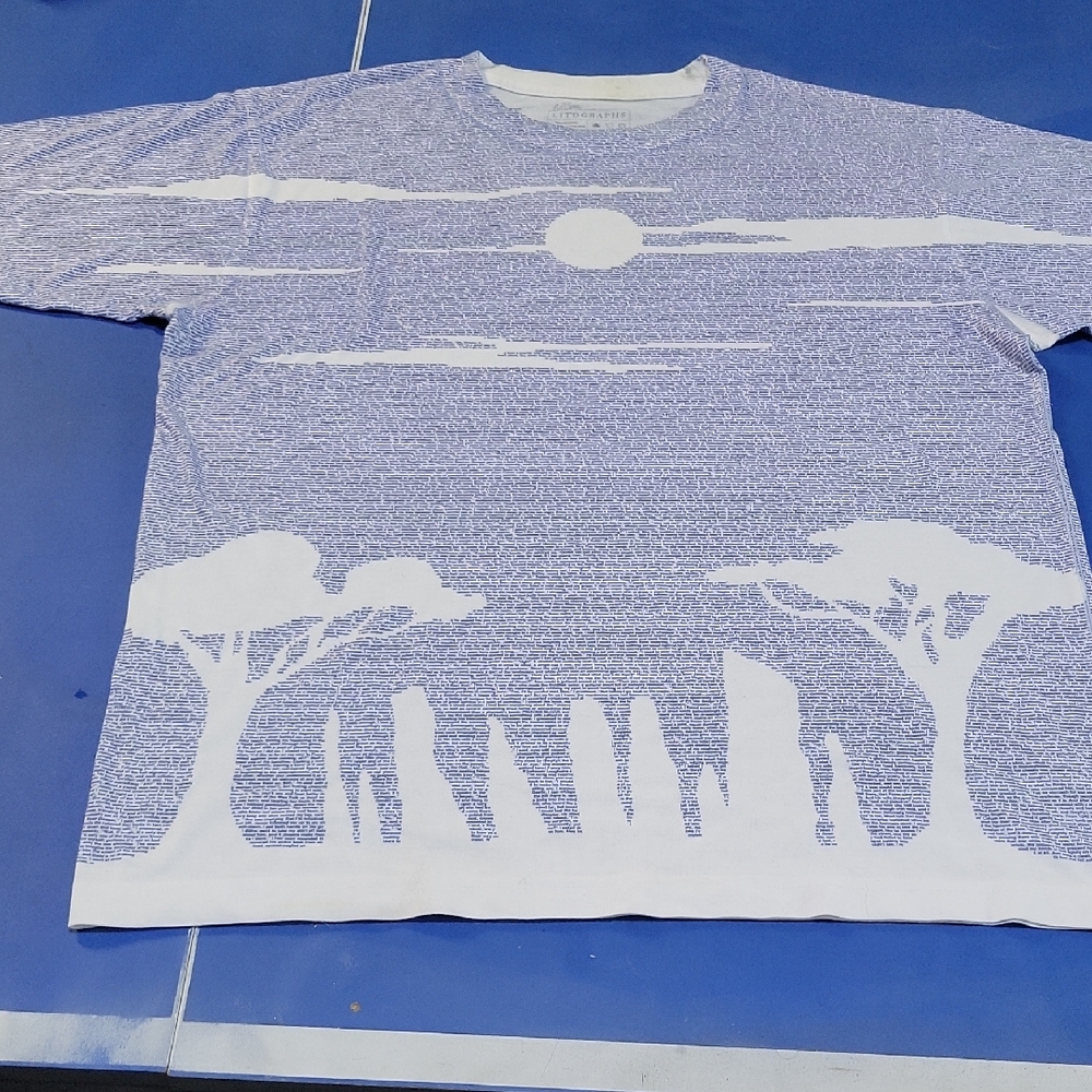 SIZE XL Lithograph Shirt  The Book - OUTLANDER White and Blue Graphic T-Shirt